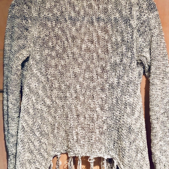 3/$20 Waterfall Fringed Sweater Blk, Gray, Cream - Picture 6 of 8